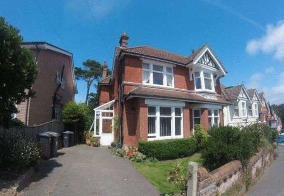 3 bedroom Flat to re...